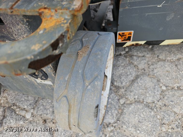 image for item NX9034 2023 Skyjack SJ3219E scissor lift