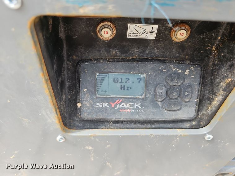 image for item NX9035 2023 Skyjack  SJ3219E scissor lift 