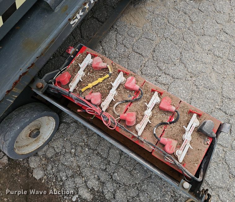 image for item NX9035 2023 Skyjack  SJ3219E scissor lift 