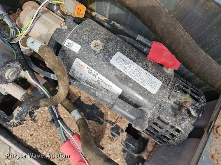 image for item NX9035 2023 Skyjack  SJ3219E scissor lift 