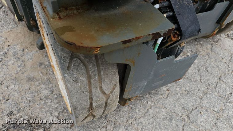 image for item NX9035 2023 Skyjack  SJ3219E scissor lift 