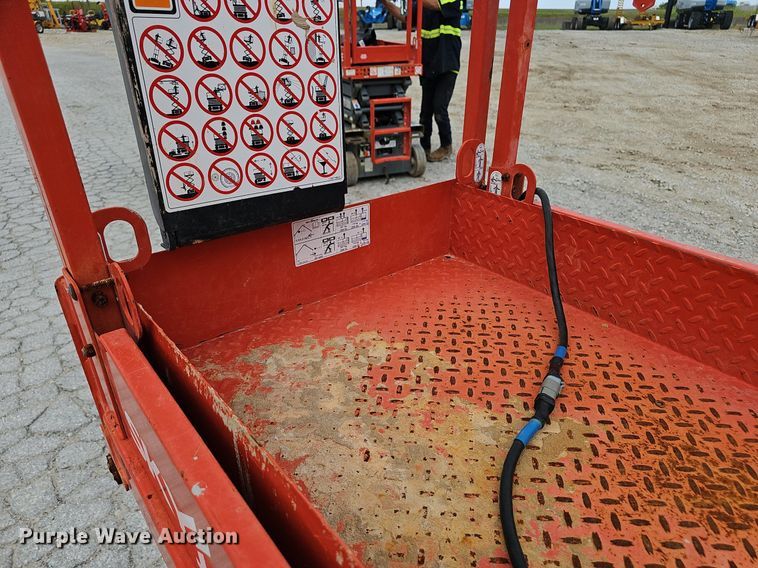 image for item NX9036 2023 Skyjack  SJ3219E scissor lift