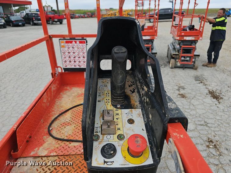 image for item NX9036 2023 Skyjack  SJ3219E scissor lift