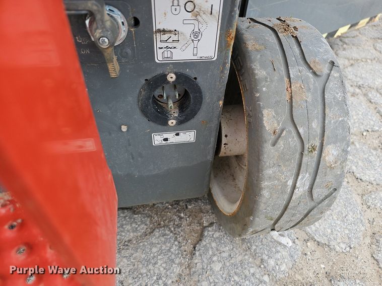 image for item NX9036 2023 Skyjack  SJ3219E scissor lift