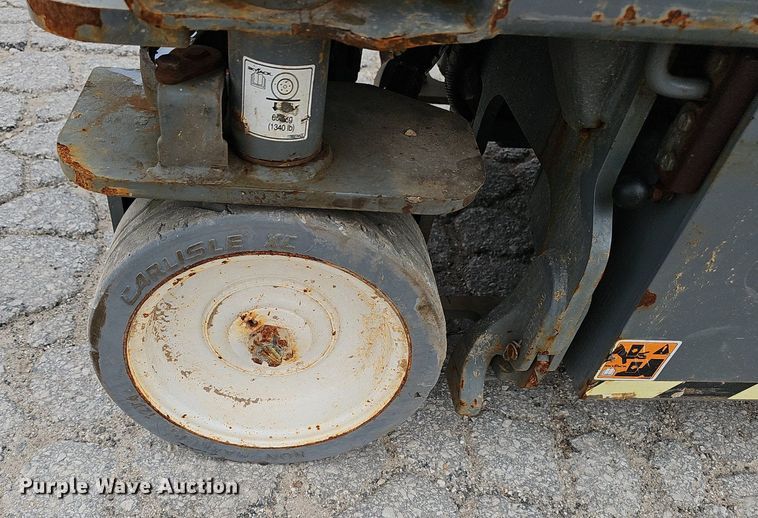 image for item NX9036 2023 Skyjack  SJ3219E scissor lift