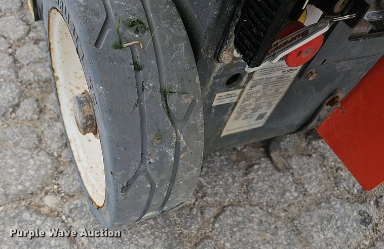 image for item NX9036 2023 Skyjack  SJ3219E scissor lift