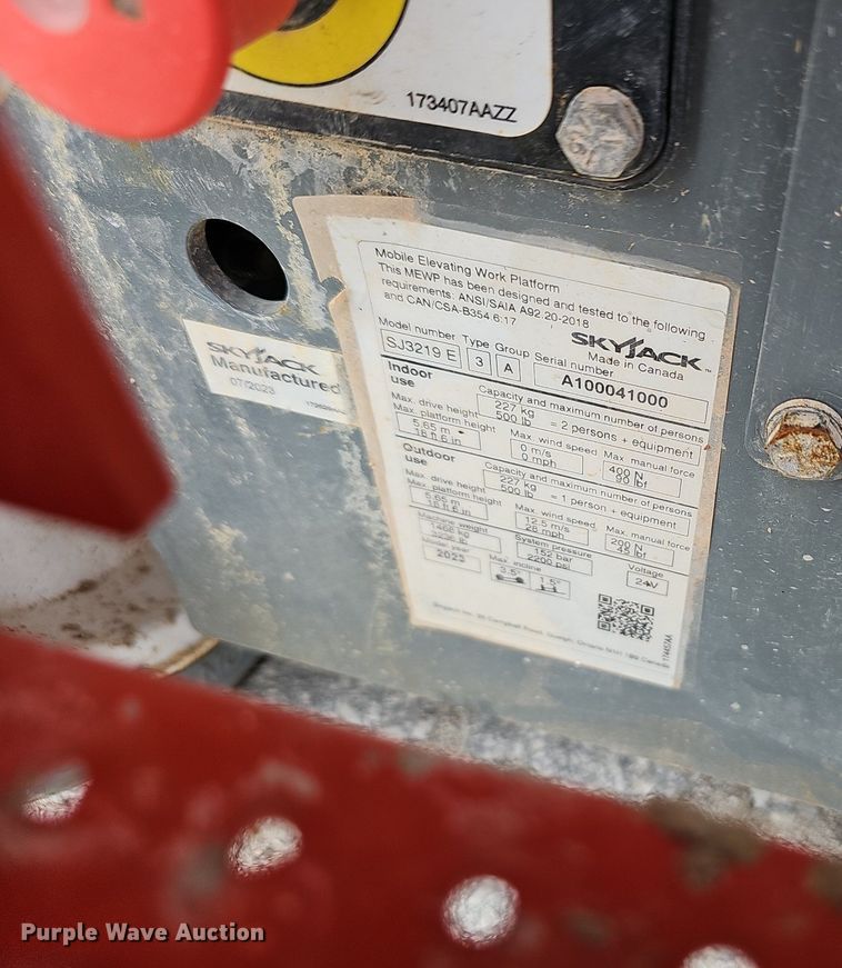 image for item NX9036 2023 Skyjack  SJ3219E scissor lift