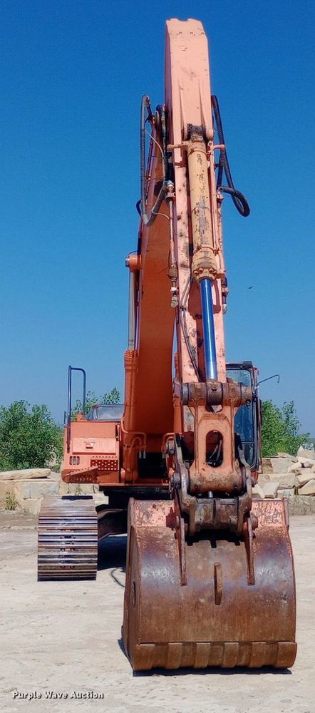 image for item NY9409 2002 Hitachi ZX330LC excavator