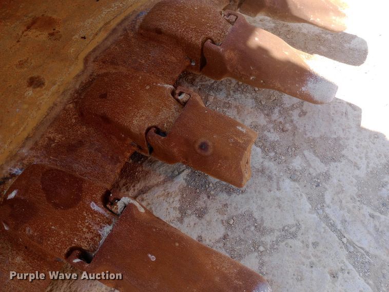 image for item NY9409 2002 Hitachi ZX330LC excavator