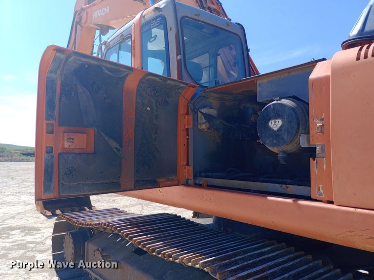 image for item NY9409 2002 Hitachi ZX330LC excavator