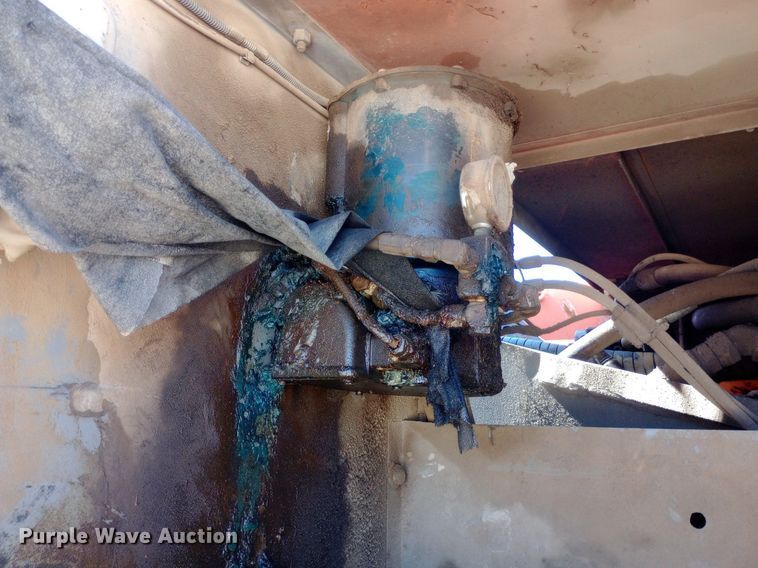 image for item NY9409 2002 Hitachi ZX330LC excavator