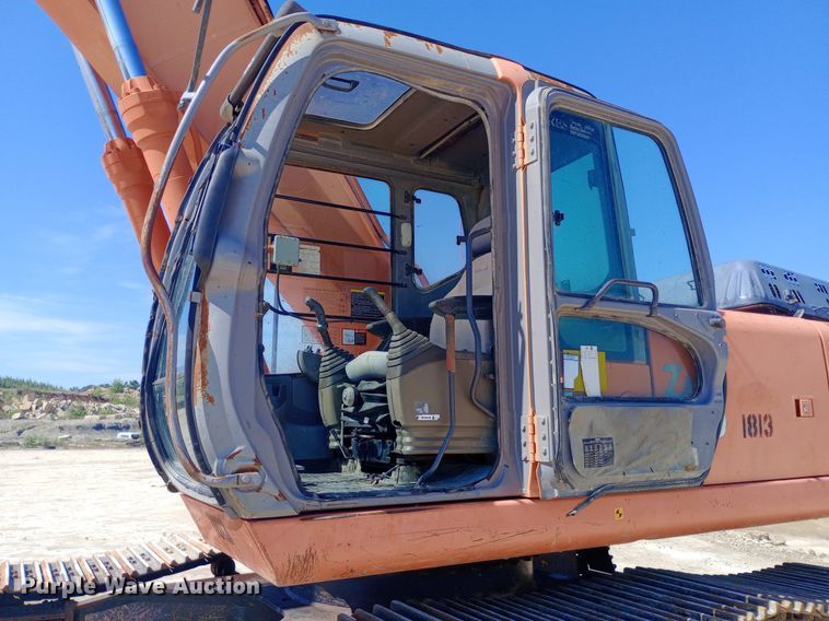 image for item NY9409 2002 Hitachi ZX330LC excavator