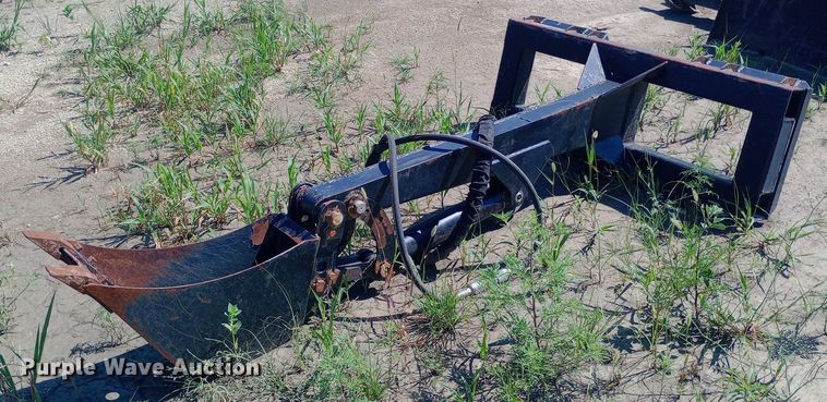 image for item NY9410 Skid steer backhoe