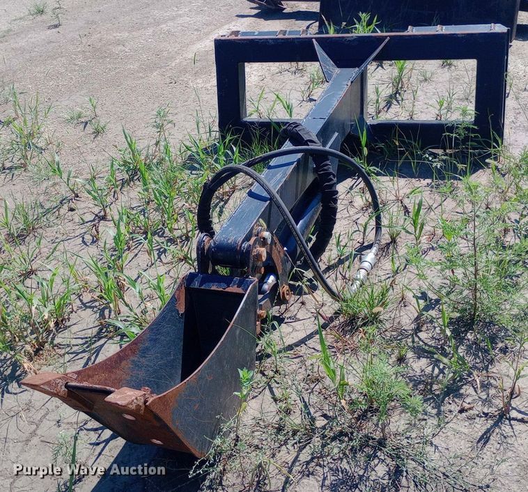 image for item NY9410 Skid steer backhoe