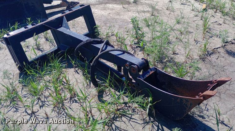 image for item NY9410 Skid steer backhoe