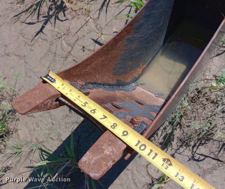 image for item NY9410 Skid steer backhoe