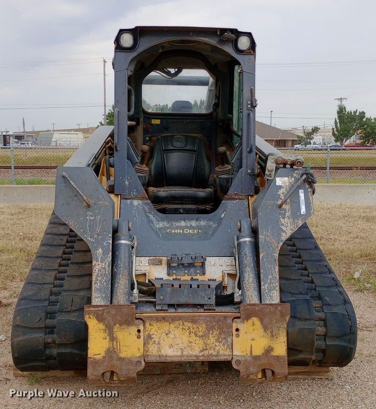 image for item NY9421 2015 John Deere 333E skid steer loader