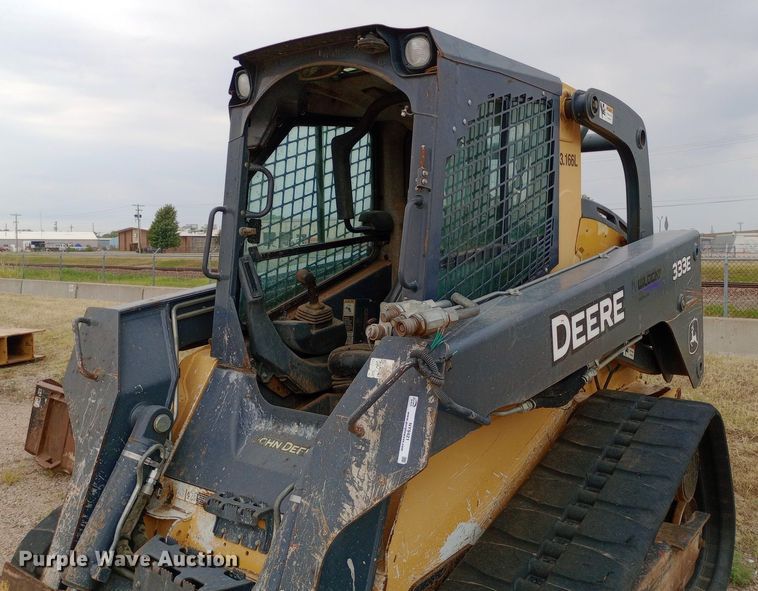 image for item NY9421 2015 John Deere 333E skid steer loader