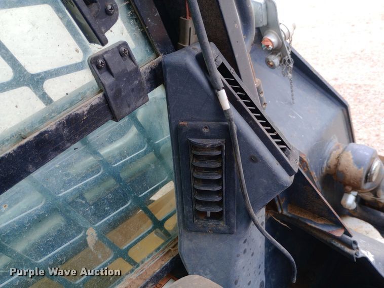 image for item NY9421 2015 John Deere 333E skid steer loader