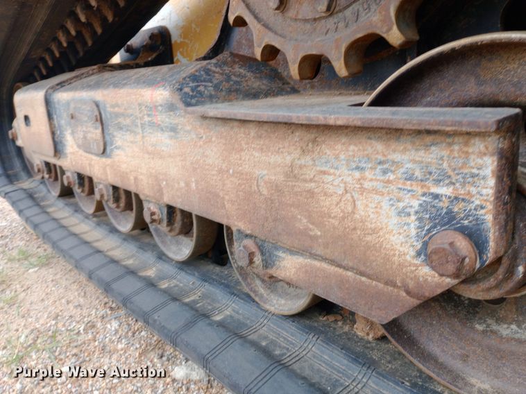 image for item NY9421 2015 John Deere 333E skid steer loader