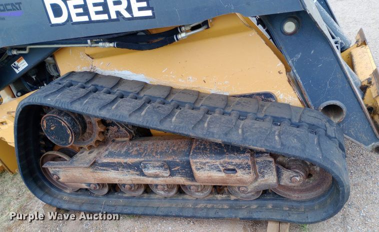 image for item NY9421 2015 John Deere 333E skid steer loader