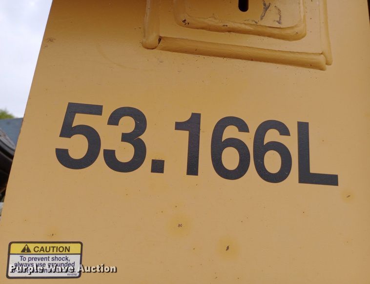 image for item NY9421 2015 John Deere 333E skid steer loader