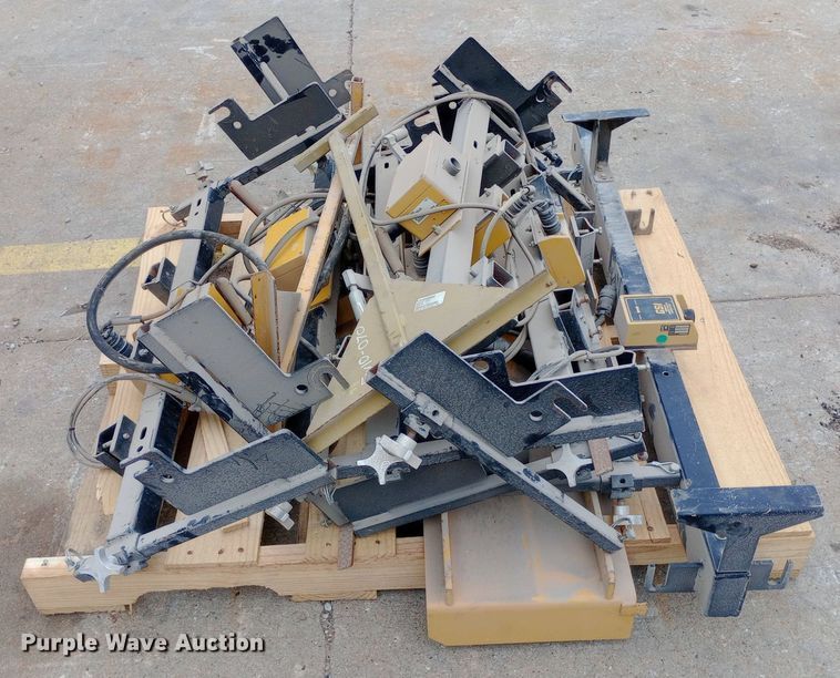 image for item NY9422 Gomaco GSI smoothness indicator