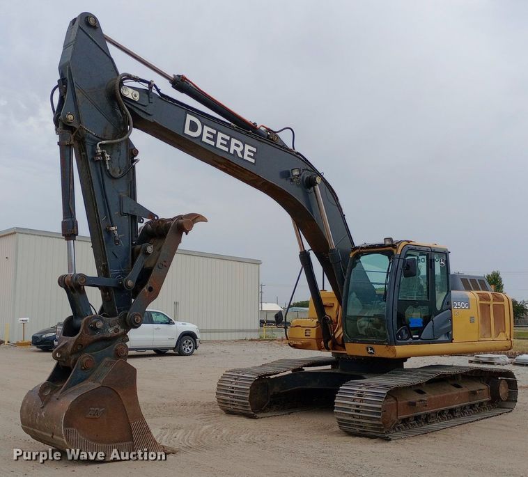 image for item NY9425 2014 John Deere 250G LC excavator