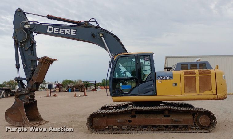 image for item NY9425 2014 John Deere 250G LC excavator
