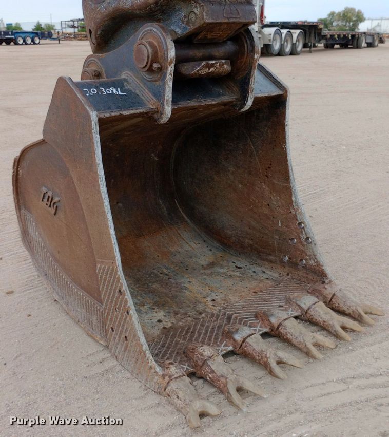 image for item NY9425 2014 John Deere 250G LC excavator