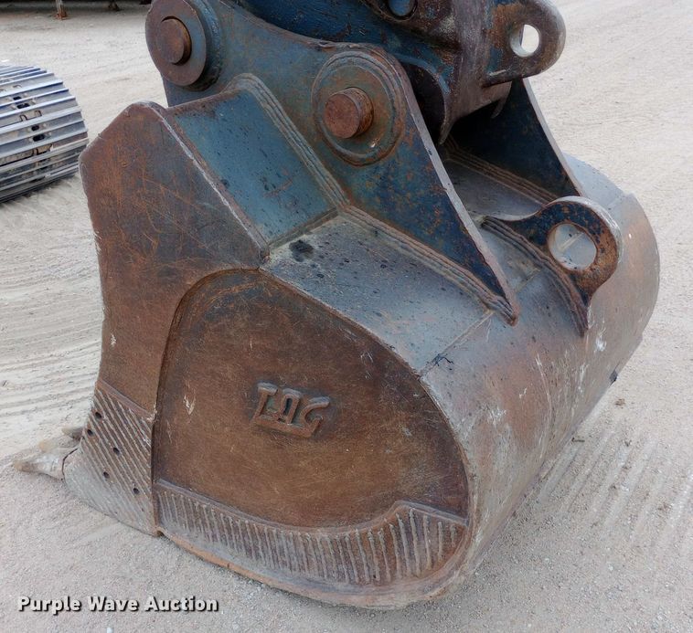 image for item NY9425 2014 John Deere 250G LC excavator