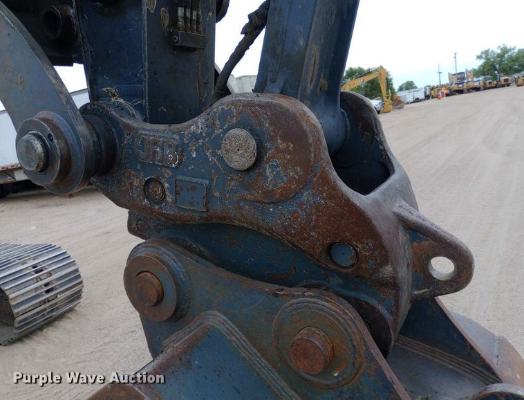 image for item NY9425 2014 John Deere 250G LC excavator