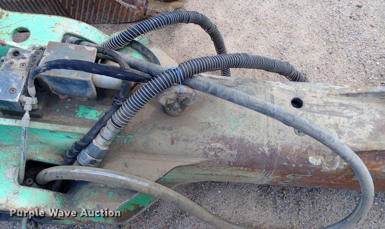 image for item NY9425 2014 John Deere 250G LC excavator