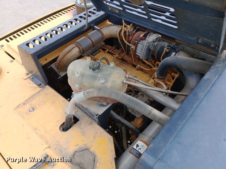 image for item NY9425 2014 John Deere 250G LC excavator