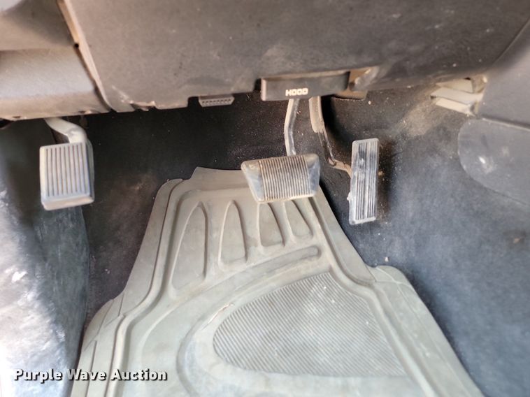 image for item OD9668 2005 Dodge Ram 1500 Quad Cab pickup truck