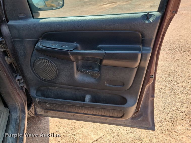 image for item OD9668 2005 Dodge Ram 1500 Quad Cab pickup truck