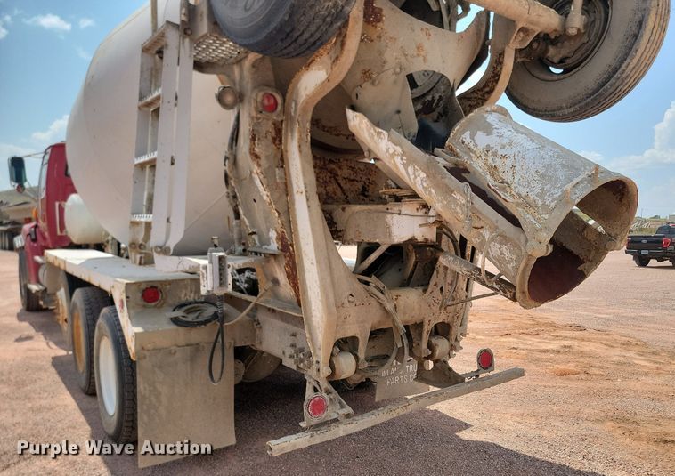 image for item OD9673 2004 Sterling  L9500 ready mix truck