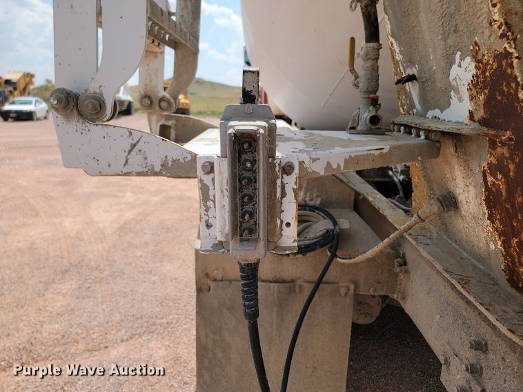 image for item OD9673 2004 Sterling  L9500 ready mix truck