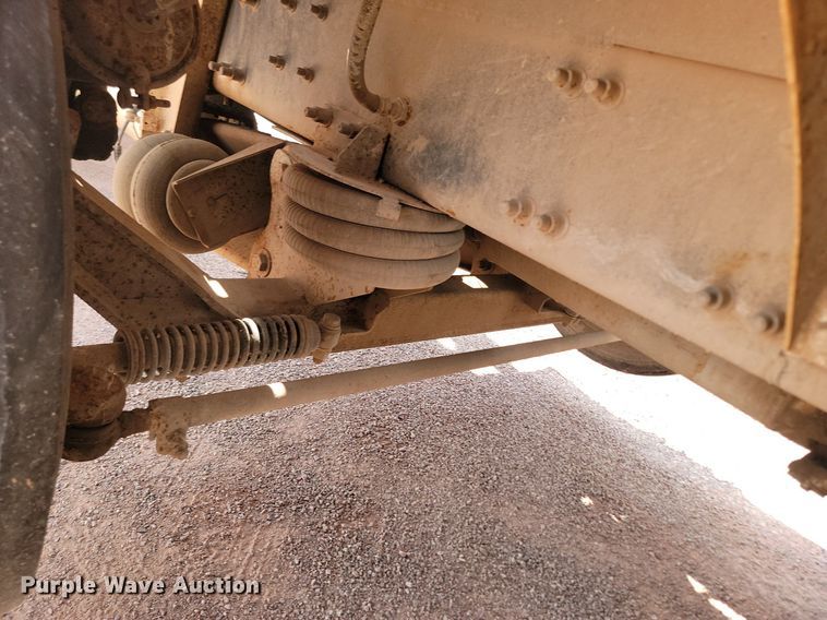 image for item OD9673 2004 Sterling  L9500 ready mix truck