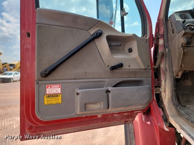 image for item OD9673 2004 Sterling  L9500 ready mix truck