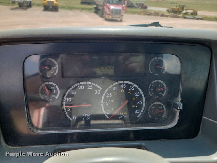 image for item OD9673 2004 Sterling  L9500 ready mix truck