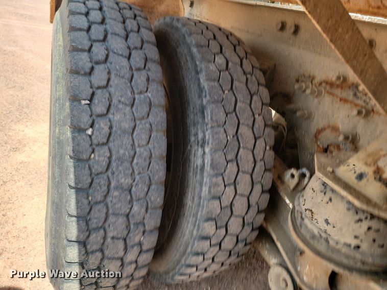 image for item OD9673 2004 Sterling  L9500 ready mix truck