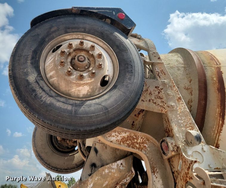 image for item OD9673 2004 Sterling  L9500 ready mix truck