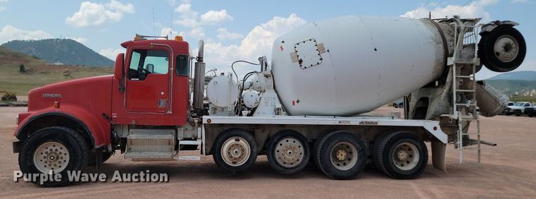 image for item OD9674 2001 Kenworth  W900 ready mix truck