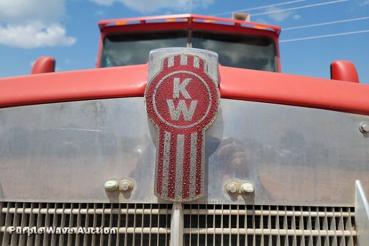 image for item OD9674 2001 Kenworth  W900 ready mix truck