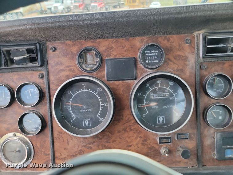 image for item OD9674 2001 Kenworth  W900 ready mix truck