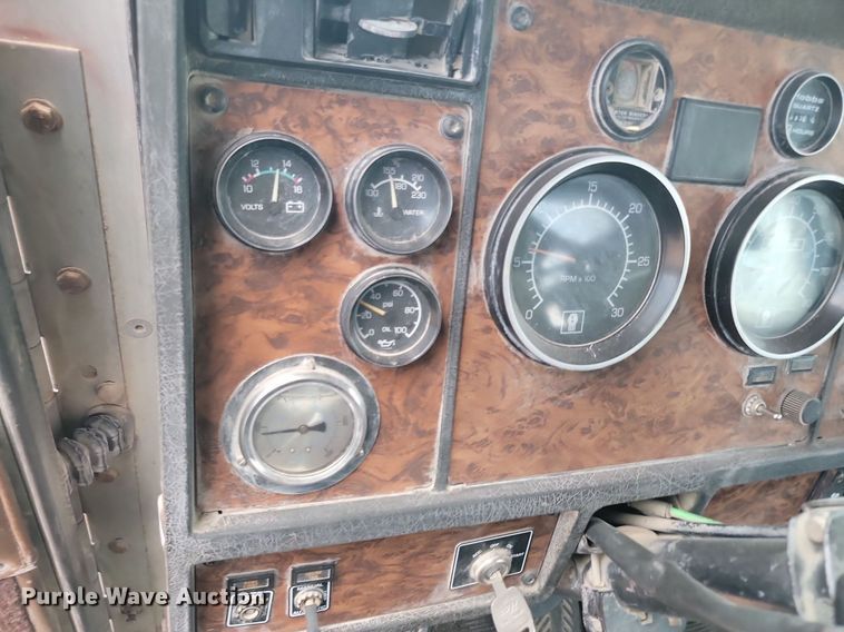 image for item OD9674 2001 Kenworth  W900 ready mix truck