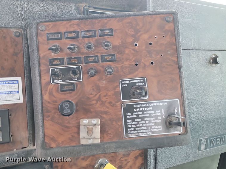 image for item OD9674 2001 Kenworth  W900 ready mix truck