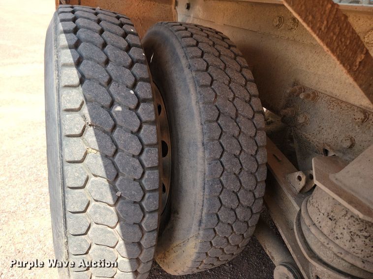 image for item OD9674 2001 Kenworth  W900 ready mix truck