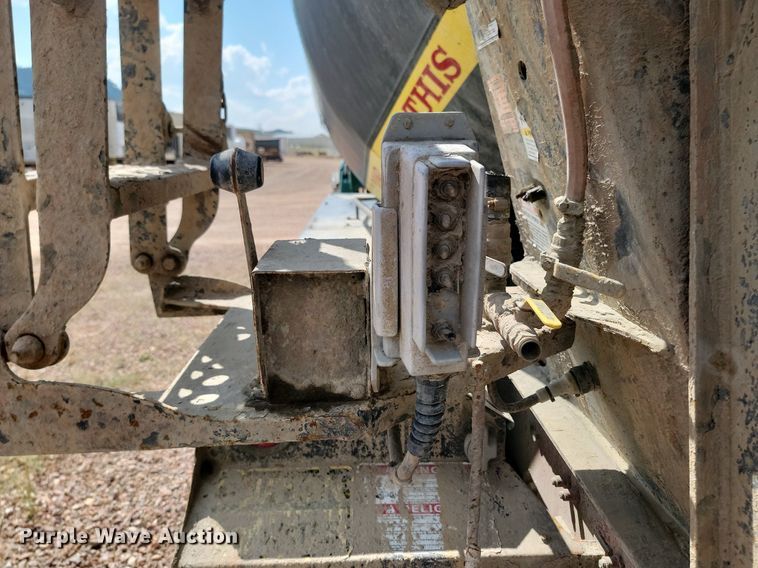 image for item OD9676 2006 Sterling  L9500 ready mix truck